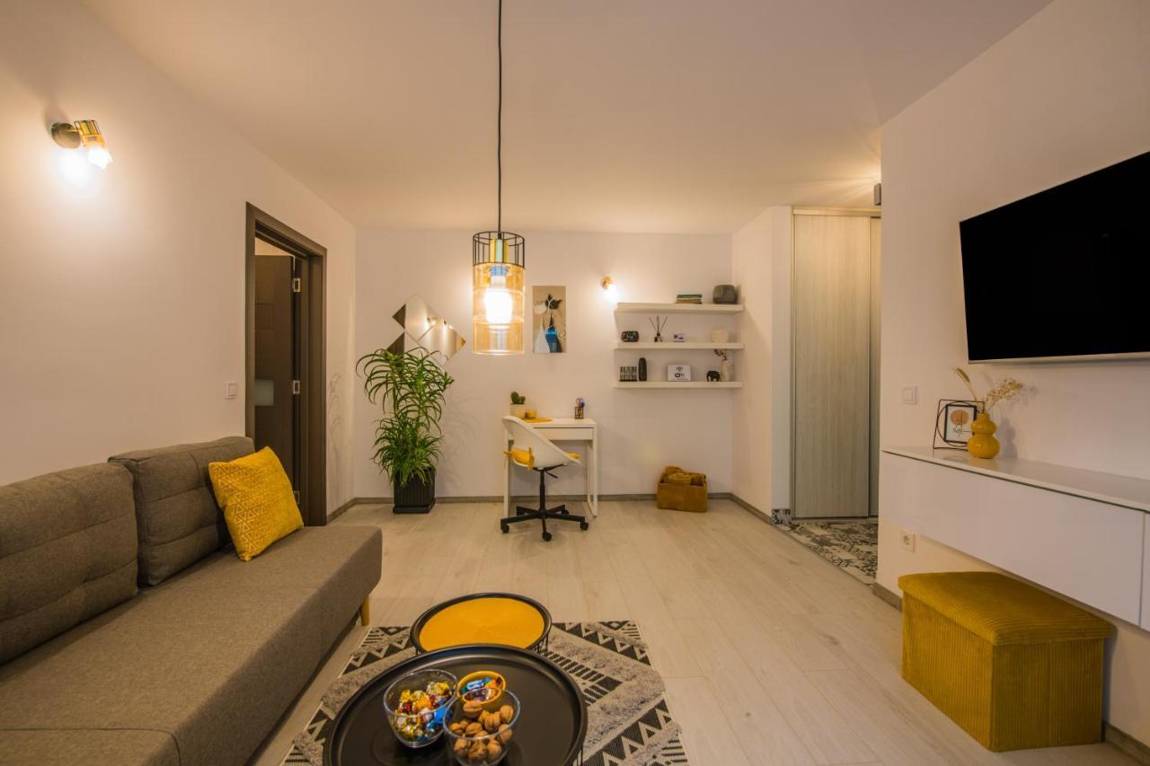 Kitty Sunflower Apartment Alba Iulia Eksteriør bilde