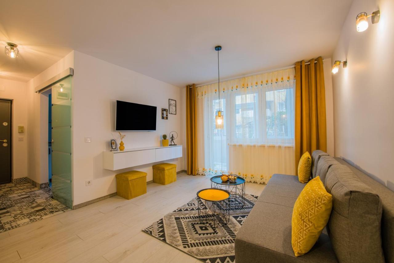 Kitty Sunflower Apartment Alba Iulia Eksteriør bilde